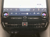 デュアルエアコンとは、運転席と助手席で、個別に温度設定ができる機能です。気温の感じ方は、人それぞれ違うもの。乗る人に優しい機能ですね。