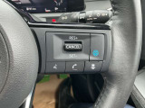 【プロパイロット】高速道でアクセル・ブレーキ・ハンドルをアシスト。運転の負担を軽減します。