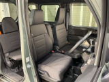 乗降がしやすい運転席。