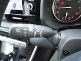 トヨタのお店でU-Carを購入すると、1年間ならどれだけ走っても保証される「ロングラン保証」が自動的に無料でついてきます。さらに、ご希望のお客様には有償で1年または2年の保証延長が可能です。