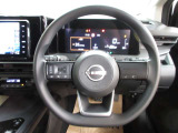 運転が楽しくなる明るく開放的な運転席まわりです。