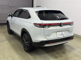 Honda SENSING装着車です。衝突を予測してブレーキをかけたり、前のクルマにちょうどいい距離で走行できる多彩な安心・快適機能を搭載した支援システムがドライバーをサポート。