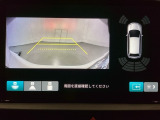 バックでの車庫入れも安心です! リアカメラが付いているバックモニター付のナビディスプレー装備しております。バンパーについているソナーや、操作線もついており距離感も画面から確認できます。