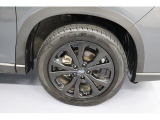 225/55R18のタイヤサイズです。