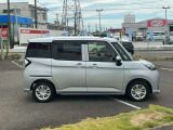 右サイドビュー