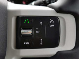 【アダプティブクルーズコントロール】全車速対応のACCやブラインドスポット、レーンキープアシスト機能などを搭載します。ステアリングホイールヒーターも搭載されているタイプになります。