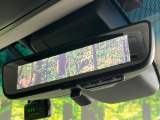【デジタルインナーミラー】後席の大きな荷物や同乗者で後方が確認しづらい時でも安心!カメラが撮影した車両後方の映像をルームミラー内に表示。クリアな視界で状況の確認が可能です!