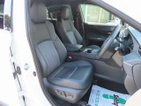 運転席回りもすっきりしていてスムーズに乗り降りができます!