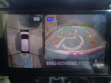 空から見下ろすような視点で、スム-スな駐車と安全確認をサポ-ト。MOD(移動物 検知)機能付インテリジェント アラウンドビュ-モニタ-。お問い合わせは03-5672-1023へ
