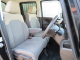 運転席の高さを変更できるので、体格に合わせた位置で運転できます!