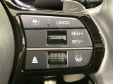 【アダプティブクルーズコントロール】高速道路での長距離走行が楽に!!自動で速度を保つクルーズコントロールが、衝突軽減システムと連携し、前方の車両を感知して車間を保つように速度調節してくれます!!