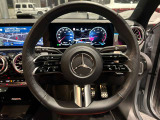 握りやすいハンドルの形状をしておりますので、お客様の運転をサポートしてくれます!