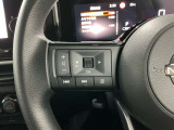 【ステアリングスイッチ】運転中に前方から目線をそらすことなくオーディオ等の操作が可能な便利機能!安心&快適なドライブを演出してくれます。