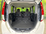 普段のお買い物や通勤、送迎等に十分な荷室スペースを確保しております。セカンドシートを倒すと、大きな荷物の積載も可能です♪
