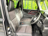 運転席シート廻りは使用感も少なく、良好な状態となっています。丁寧に使われていたことがよくわかりますね。