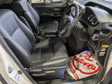 運転者にとっては日々使用することとなる運転席です。運転席が快適だと運転に集中することができますね。