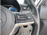 【車屋】として、長く車業界に従事した経験豊富なスタッフが多数在籍しております。