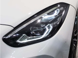 BMWのオートライトは積極的にライトをつけることにより、自車の存在を周囲に向けアピールいたします。それは安全性への配慮でもあります。