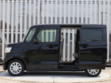 現車確認をご希望の際は、ご希望の日時等を営業スタッフまでご連絡下さい。もちろんお見積りメールでのご連絡もお待ちしております。