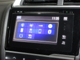 ナビゲーションは純正メモリーナビを装着しております。AM、FM、CD、DVD再生、Bluetooth、フルセグTVがご使用いただけます。初めて訪れた場所でも安心ですね!