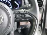 ☆アダプティブクルーズコントロール付です!スイッチ操作により高速道路などをアクセルを踏み込まなくても一定速度で走行が可能です!全車速追従機能付き!ロングドライブも楽々ですよね(^_^)v