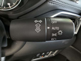 オートライトシステム 車外の明るさを感知し、自動でヘッドライトのON,OFFをコントロールします