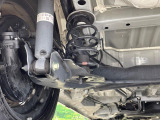 お車を安心してお乗りいただく為には、足回りの定期点検が欠かせません。サービスサポート(有償保証)では無料点検もご提供しており、安心のカーライフをお過ごしいただけるサポート体制が整っています。