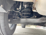 お車を安心してお乗りいただく為には、足回りの定期点検が欠かせません。サービスサポート(有償保証)では無料点検もご提供しており、安心のカーライフをお過ごしいただけるサポート体制が整っています。