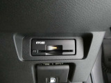 ここに ETC付いております。高速道路の料金所もスイスイ♪ ETCカードの申し込みは日産カードがおすすめ!!!「安心」「おトク」「便利」で皆さまのカーライフをサポートする特典満載のカードです。