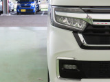 LEDヘッドライトは、点灯の瞬間から光量を発揮し、突然暗くなるトンネルなどでの安定感を高めます。