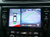 【アラウンドビューモニター】空から見下ろした映像がナビ画面にて確認可能です。駐車もラクラクですよ♪