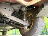 お車を安心してお乗りいただく為には、足回りの定期点検が欠かせません。サービスサポート(有償保証)では無料点検もご提供しており、安心のカーライフをお過ごしいただけるサポート体制が整っています。