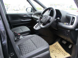 運転席側室内