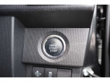 【エンジンスターター】ブレーキを踏みながら押すだけでエンジンがかかります!すぐに発進できるのもいいですね♪