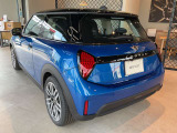 かわいいテールのデザインはほかの車にはない魅力があります。ひと目で&ldquo;MINI&rdquo;とわかるデザインはアナタを虜にしてしまうかもしれません