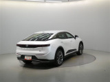 ご覧の車両以外にも多数のU-CARを展示販売しております。