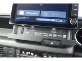 【ミュージックラック】CDから音楽を取り込み、いつでもお好きな曲を再生することができます♪日々のカーライフが楽しくなること間違いなしです!!