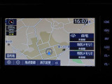 純正ナビを装備。タッチパネル式で使いやすく、お出かけもラクラクです。
