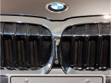 BMW代表的な特徴のキドニーグリル。BMWのすべてのモデルに採用され、BMWらしさを強調しております。