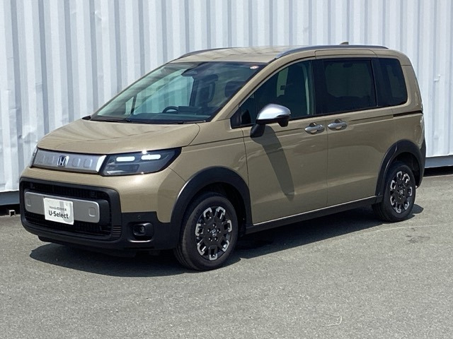フリード 1.5 e:HEV クロスター 4WD 