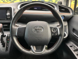 【純正革巻きステアリング】上質な革を使用することで、手にしっかり馴染みとても運転しやすいハンドルです♪