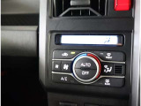 車内を適温に保ってくれる心強い装備☆調整必要ないので便利です!