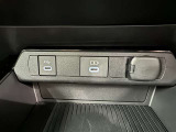 シガーソケット用の充電器が使用可能です!