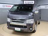 トヨタ認定中古車の安心感はそのままに、まるごとクリーニングと同等商品の当社「キラリフレッシュ」を簡素化し、お買い求めやすくした商品が、「トヨタ認定中古車ライト」です。