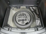 スペアタイヤ付きです!車に常時装備することで、もしもの時の備えとしてすごく安心です♪