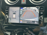 アラウンドビューモニターです!上空から貴方のお車をモニタニングしている様に車両の周りの安全確認が出来ます!