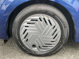 お車に合ったデザインのホイールにキャップになっています!