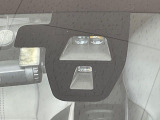 【シティブレーキアクティブシステム】低速走行中に前方の車両等を認識し、衝突しそうな時は警報とブレーキで衝突回避と被害軽減をアシスト。より安全にドライブをお楽しみいただけます。