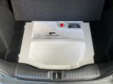 車輛入庫時には、お客様より詳しくお話をお伺いさせて頂き、プロの査定士3名が「修復歴の有無」「不具合箇所の確認」等のチェックを行っておりますので、より安心してお乗り頂けます♪
