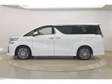 トヨタならではの「3つの安心」をセットにした『トヨタ認定中古車』です。「まるごとクリーニング」「車両検査証明書」「ロングラン保証」付き。
